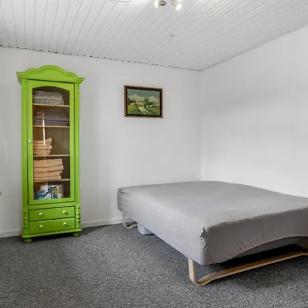 Richardine - 600m From The Sea By Interhome *